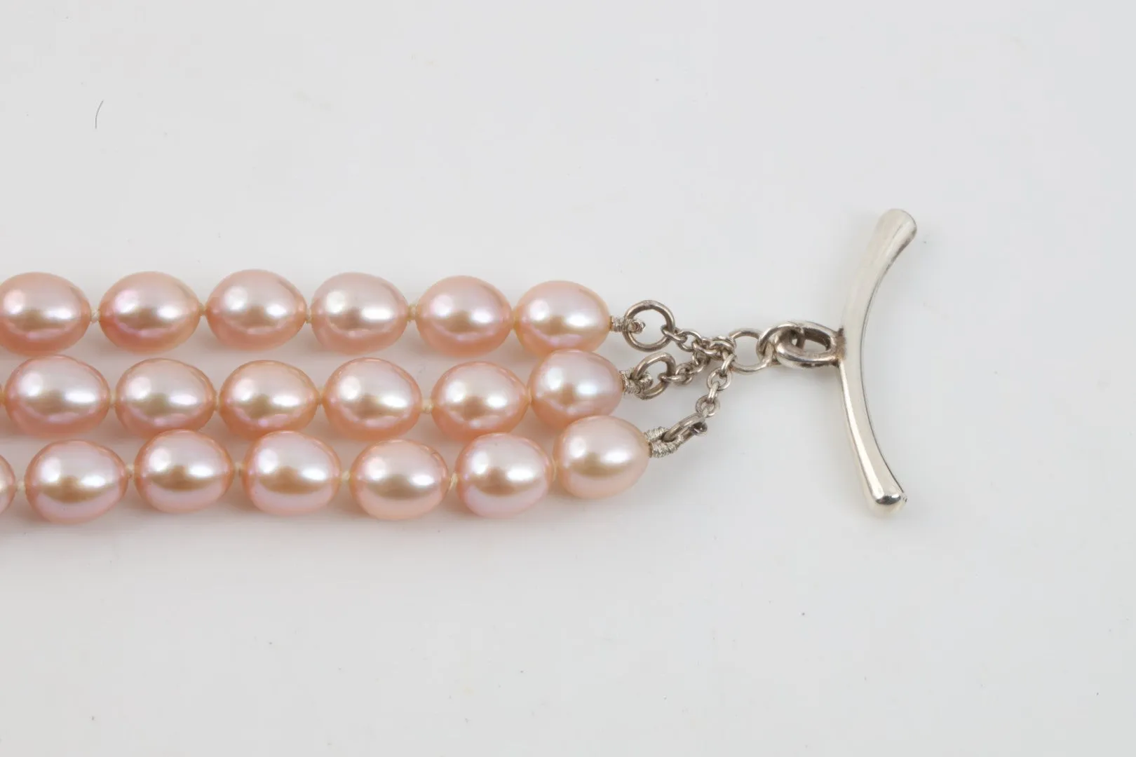 7.75" Tiffany & Co. 925 Silver Elsa Peretti Pink Pearl Bracelet (20.99g.)