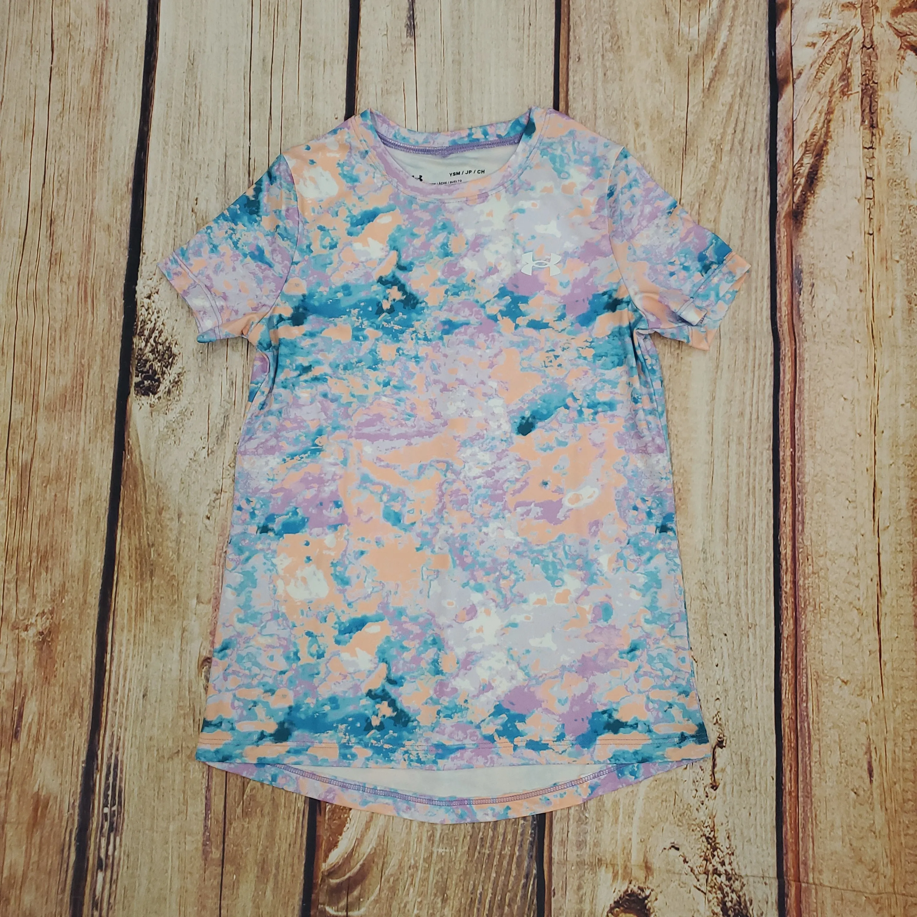 CLEARANCE UNDER AMOUR TECH CLOUD PRINT SHORT SLEEVE