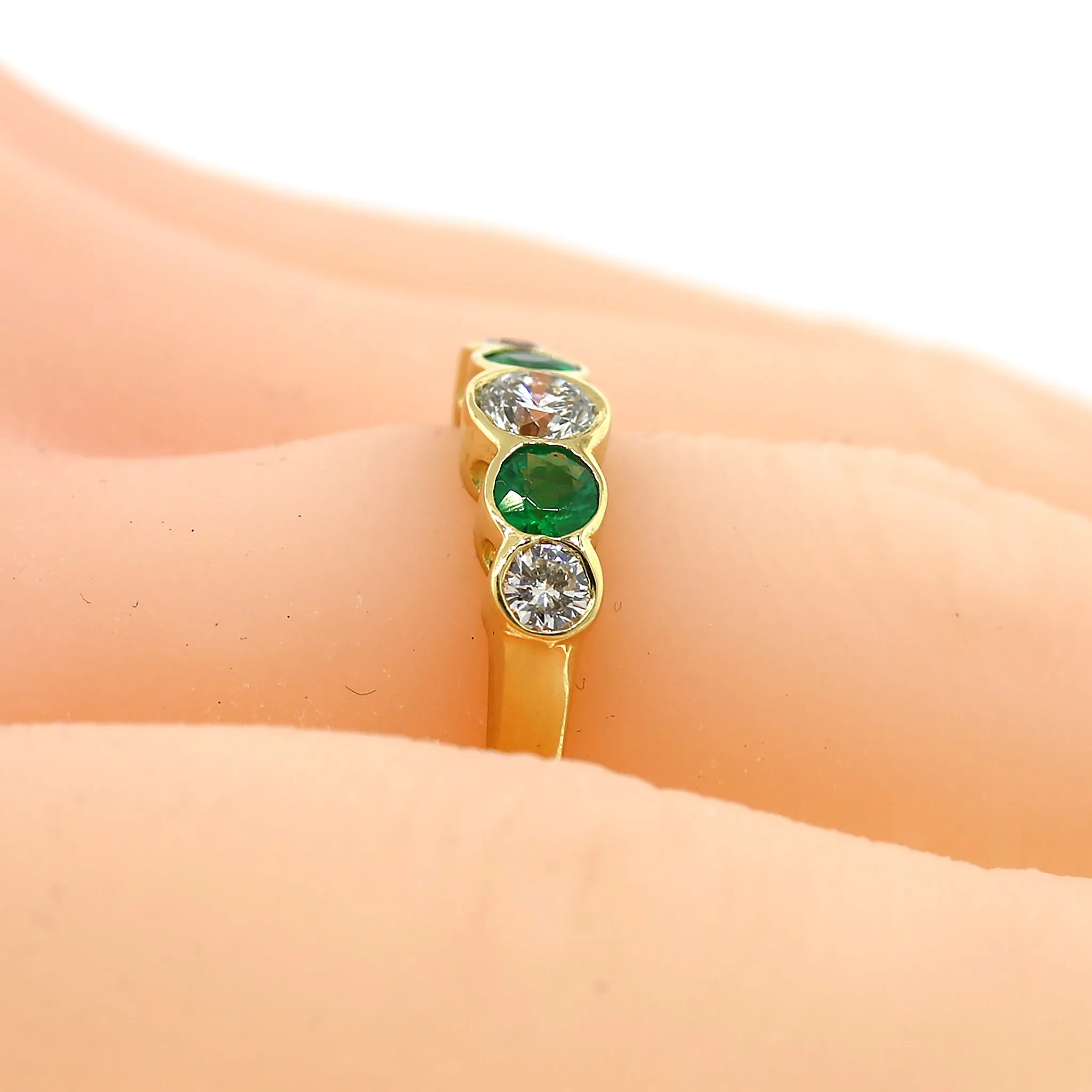 Emerald and Diamond Classic 5 Stone Ring