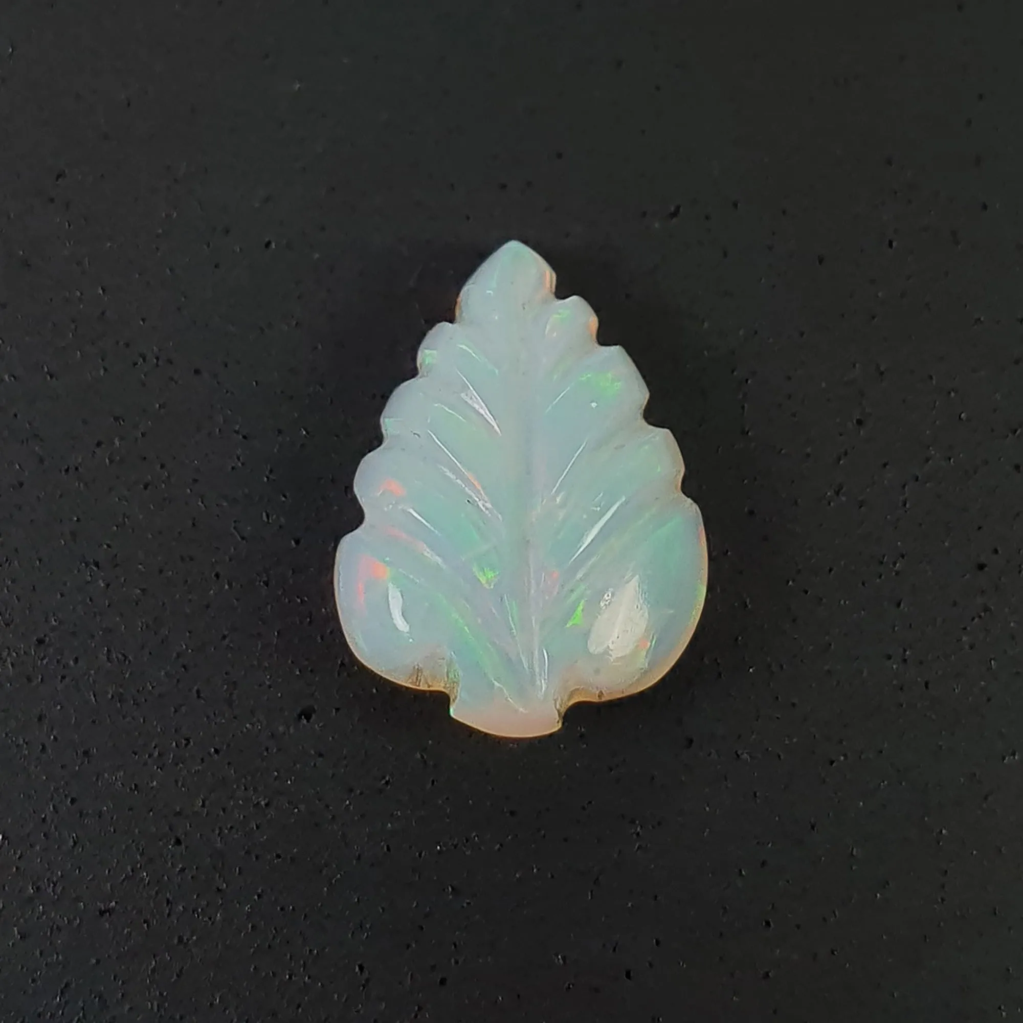 ETHIOPIAN OPAL Gemstone Carving : 2.00cts Natural Untreated White Opal Hand Carved Leaf 12.5*9.5mm