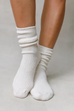 SOFT COTTON RIBBED SOCKS.